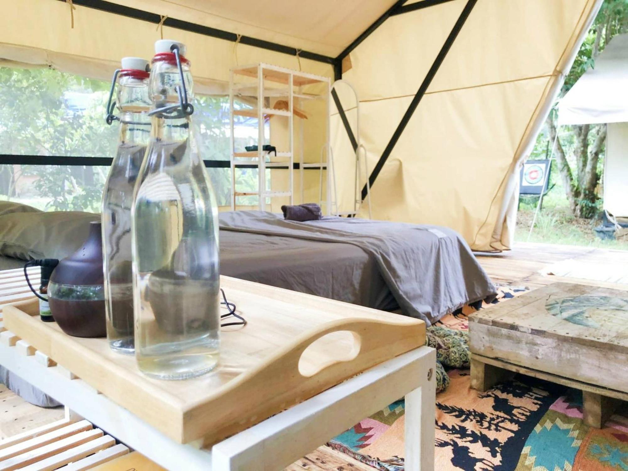 Con Dao Backpacker - Loco Camping Chi Khu Co Ong Exteriör bild