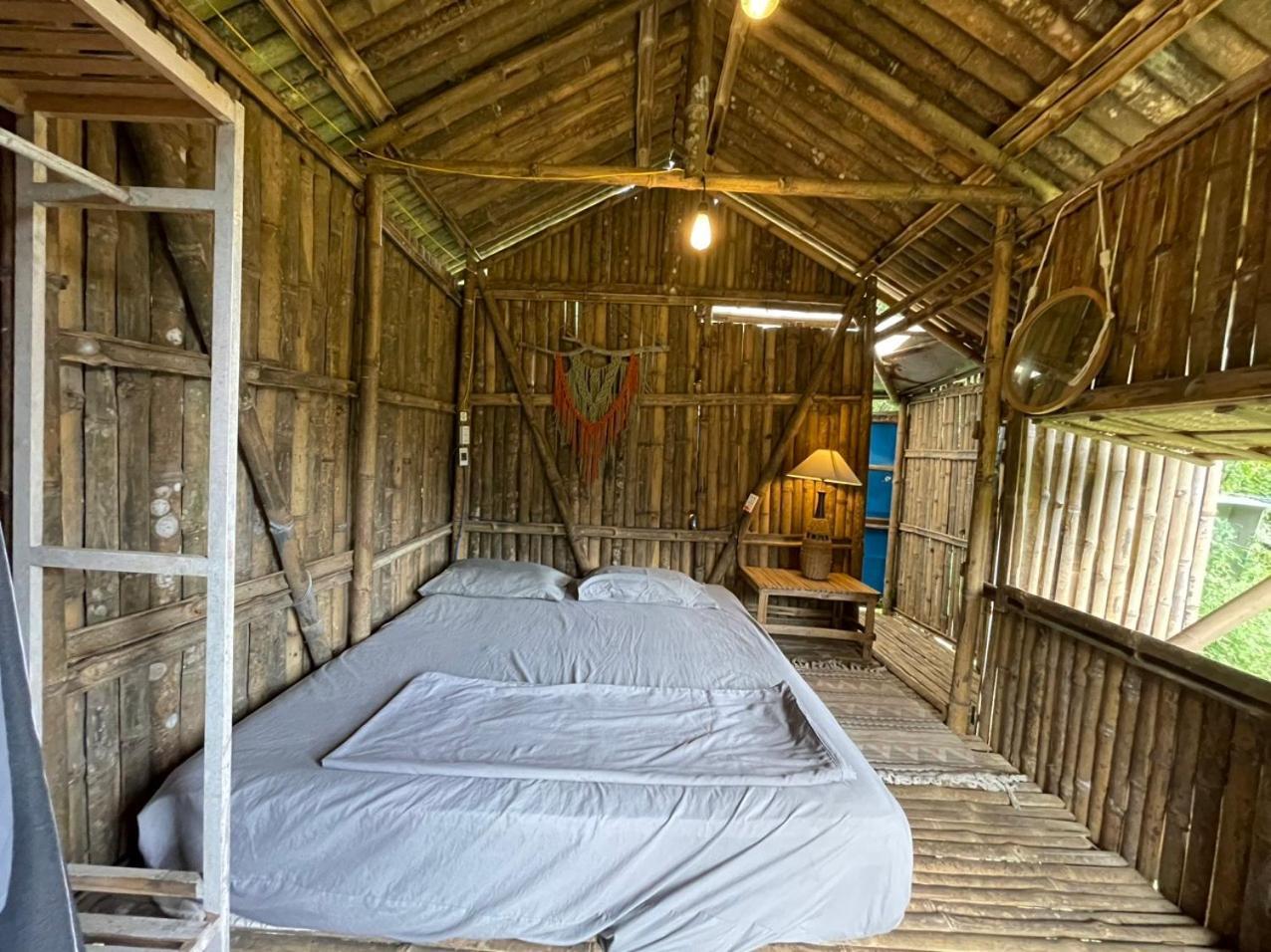 Con Dao Backpacker - Loco Camping Chi Khu Co Ong Exteriör bild